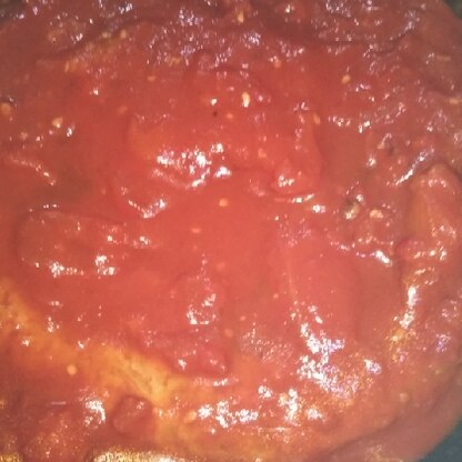ドーーーンとフライパンの大きさのハンバーグにしました( ´∀｀)トマト缶の酸味があっていて美味しかったです♫